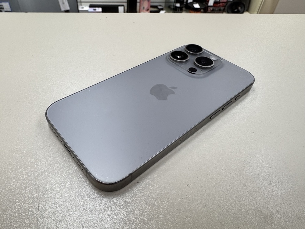 Смартфон Apple Iphone 15 Pro 256Gb