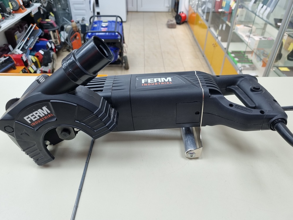 Штроборез Ferm WCM1001P