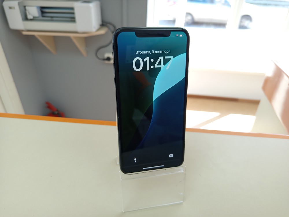 Смартфон Apple iPhone 11 Pro Max 64Gb
