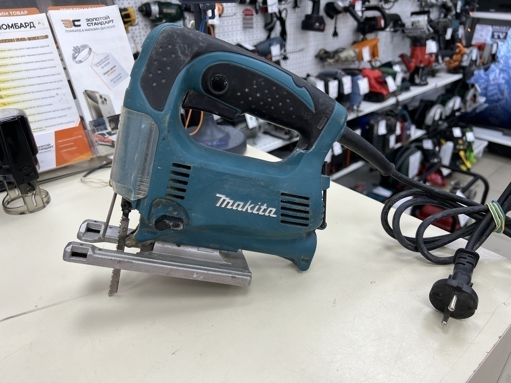 Лобзик Makita 4329