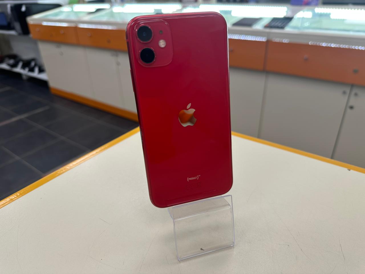 Смартфон Apple iPhone 11 64Gb 4400029727548 в Волгограде - купить в  интернет-магазине ювелирных украшений и дисконт техники «Золотой Стандарт»