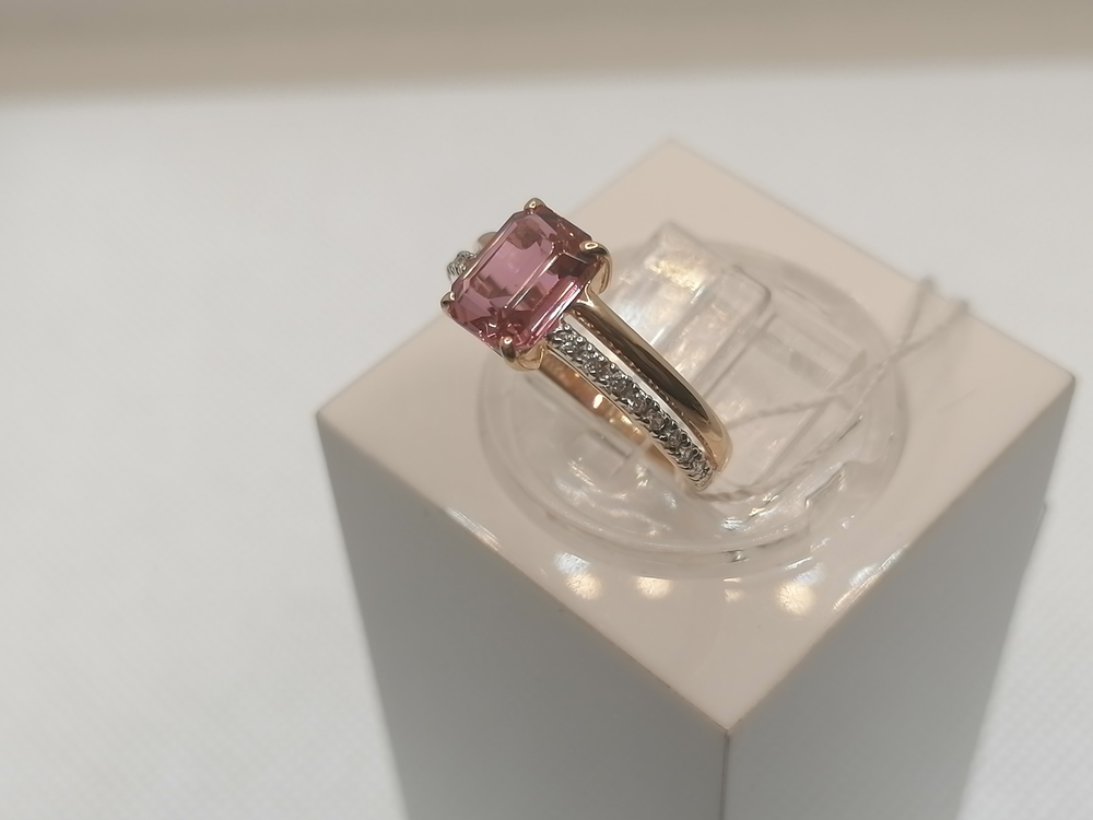 11805549 КОЛЬЦО С КАМНЯМИ (Au 585)