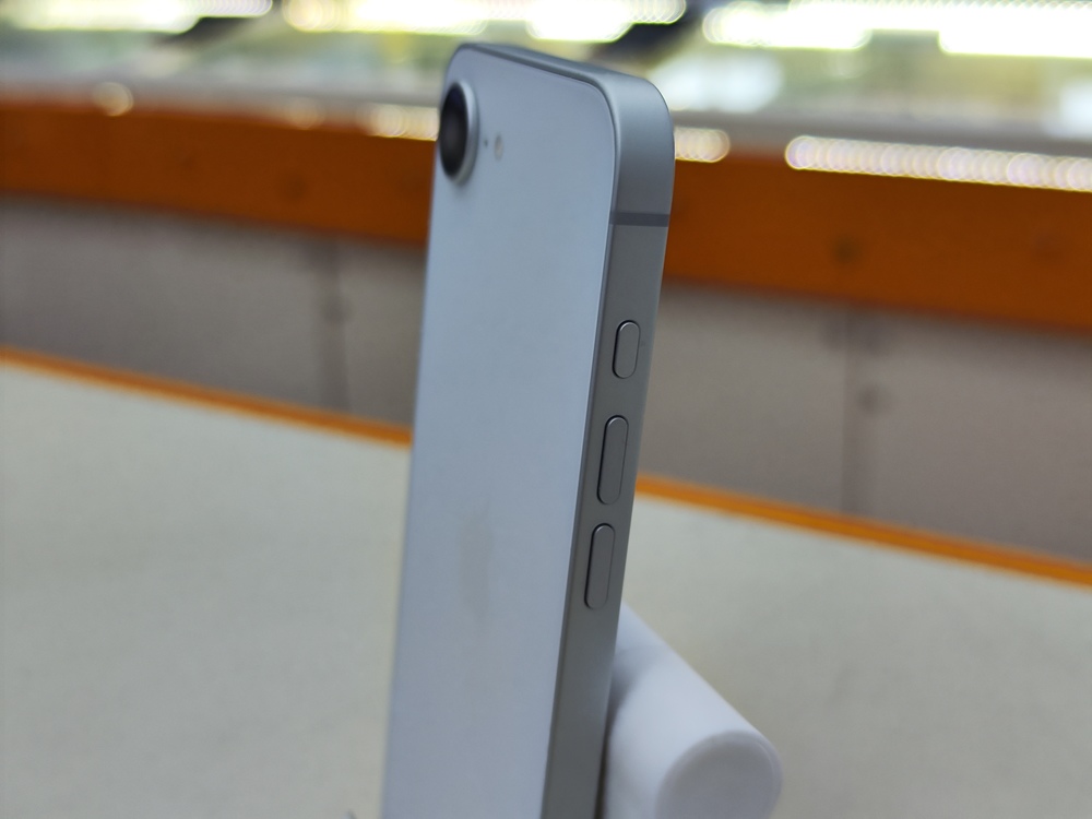 Смартфон Apple Iphone 16E 128Gb