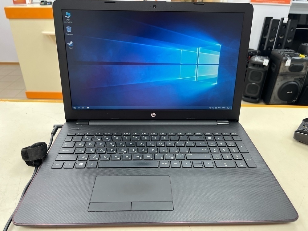 Ноутбук HP 15bw551ur; A6-9220, Radeon R5 M330, 8 Гб, Нет, 500 Гб