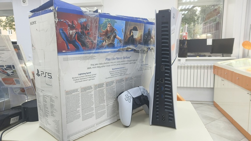Игровая приставка PlayStation 5 Slim 1TB (С дисководом)