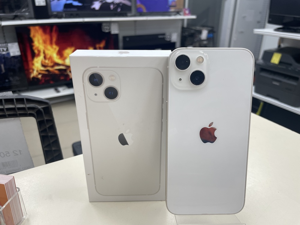 Смартфон Apple iPhone 13 256Gb