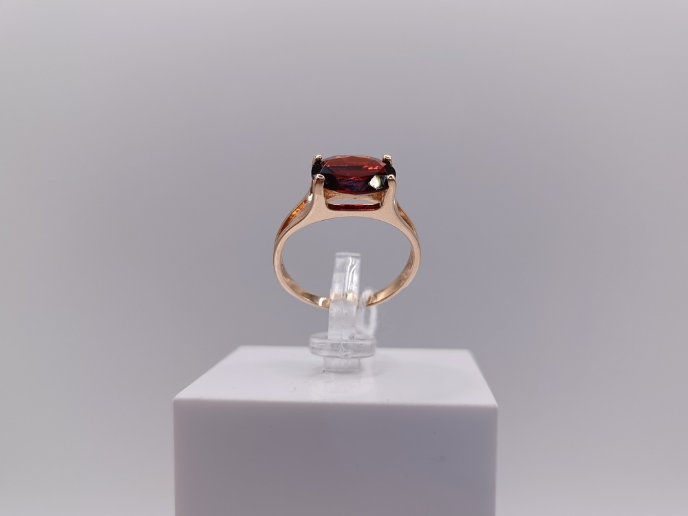 КОЛКМ585 КОЛЬЦО С КАМНЕМ (Au 585)