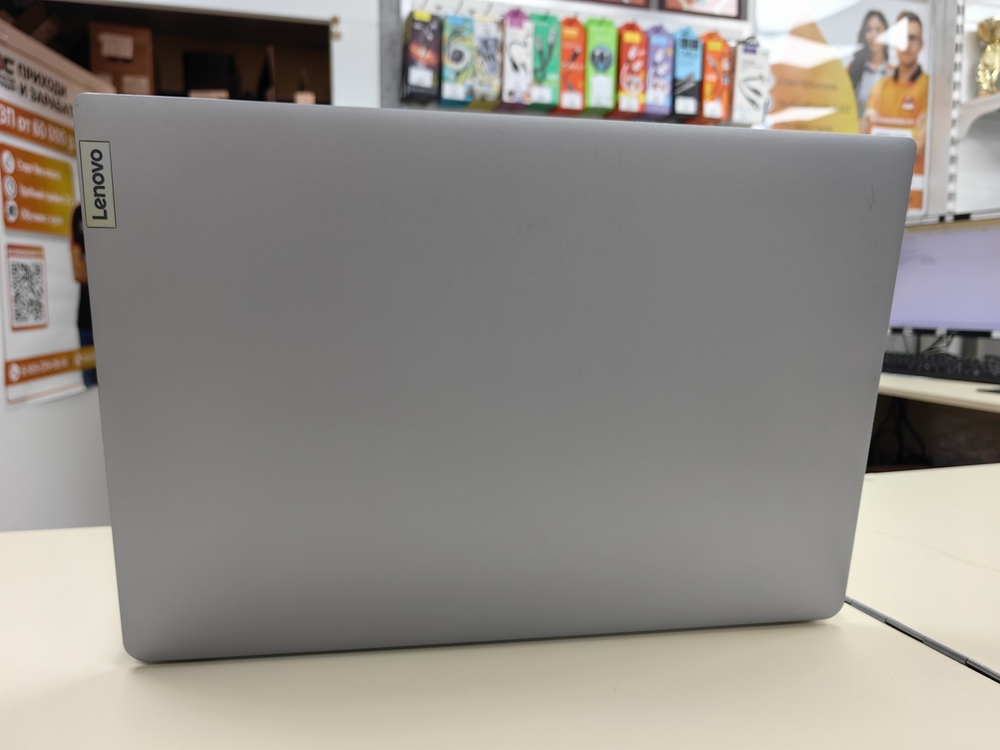 Ноутбук Lenovo 123; Pentium Gold 7505, HD Graphics, 12 Гб, 500 Гб, Нет