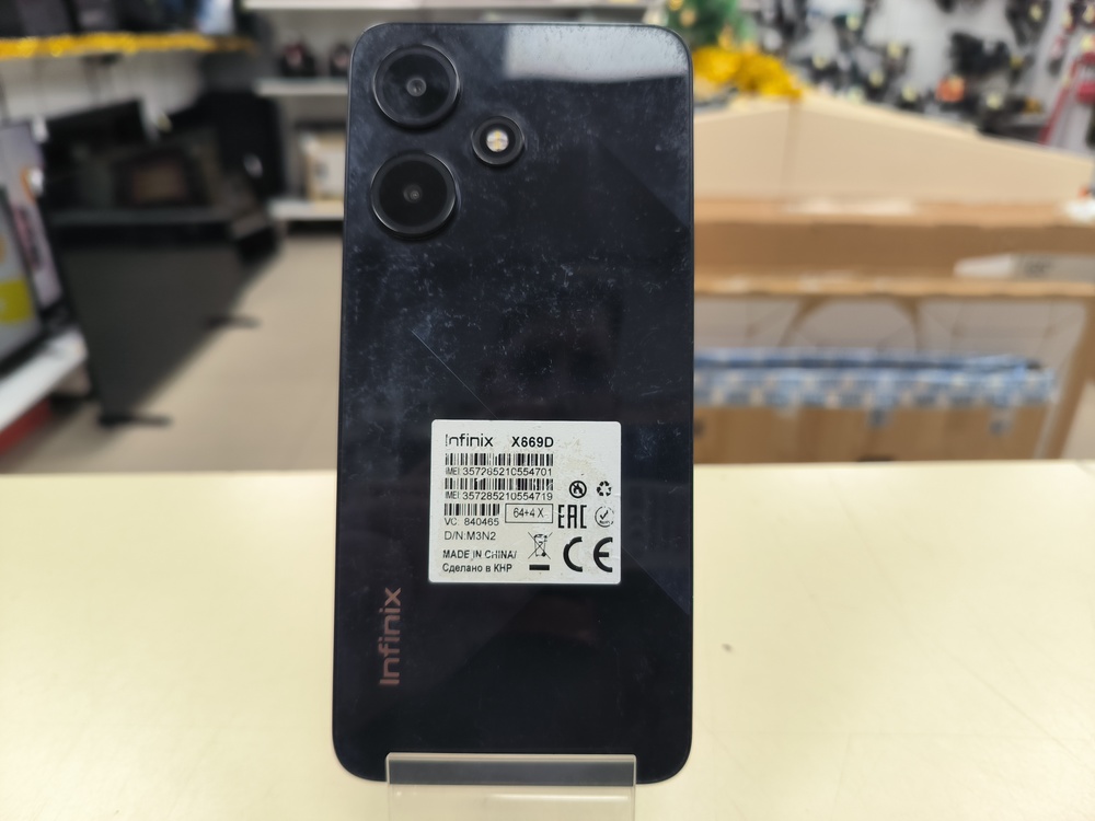 Смартфон Infinix HOT 30i 4/64