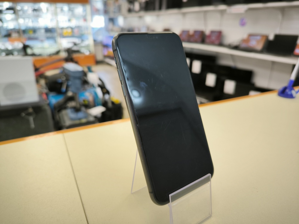 Смартфон Apple iPhone 11 64Gb