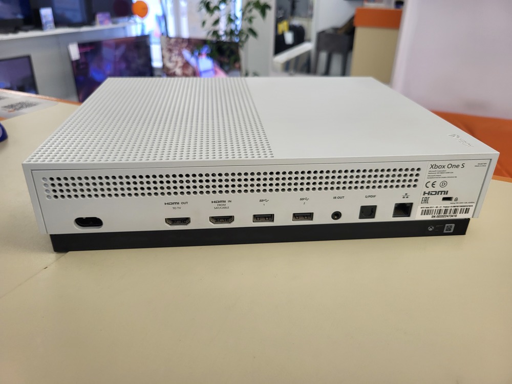 Игровая приставка Xbox One S 500Gb
