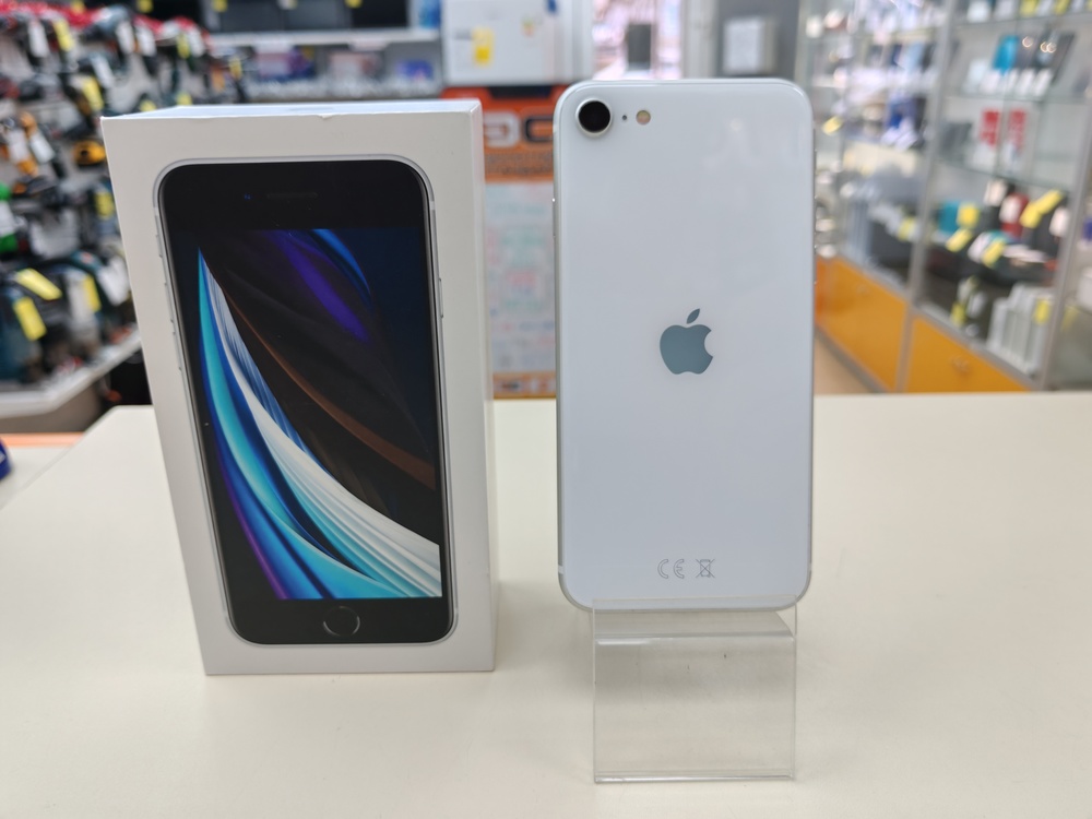 Смартфон Apple iPhone SE 2020 64Gb