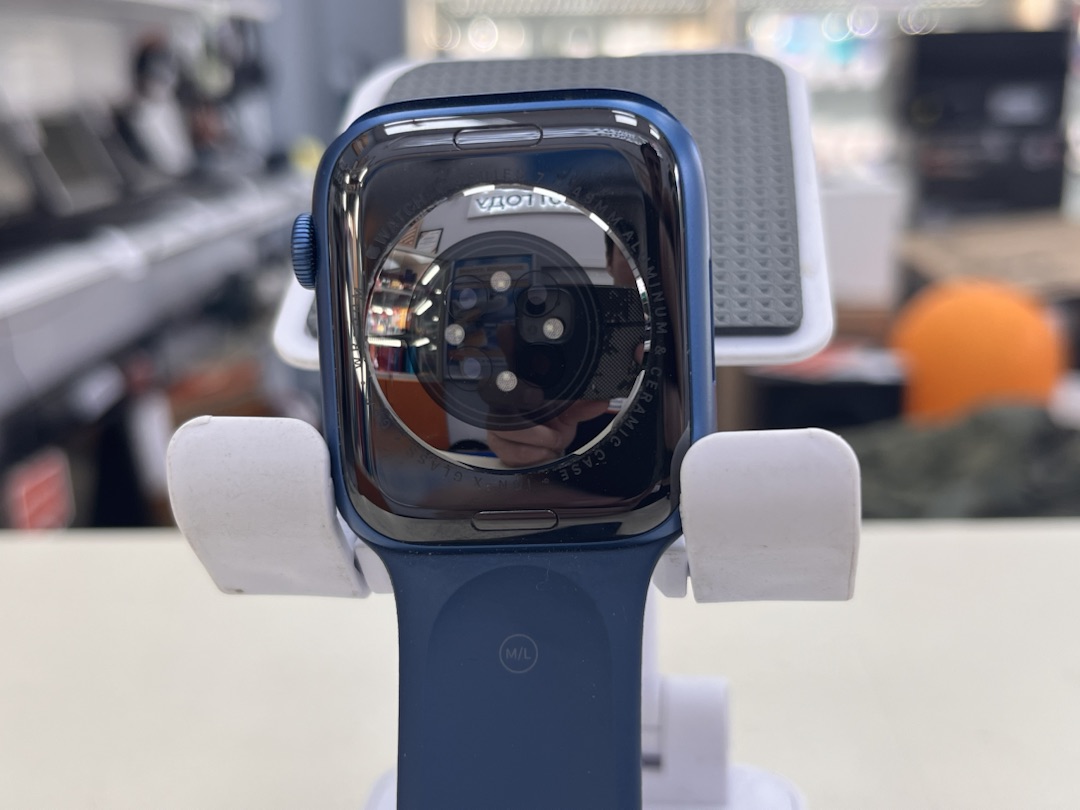 Смарт-часы Apple Watch Series 7 45mm
