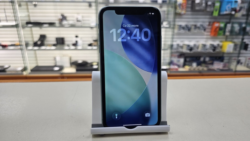 Смартфон Apple iPhone 11 64Gb