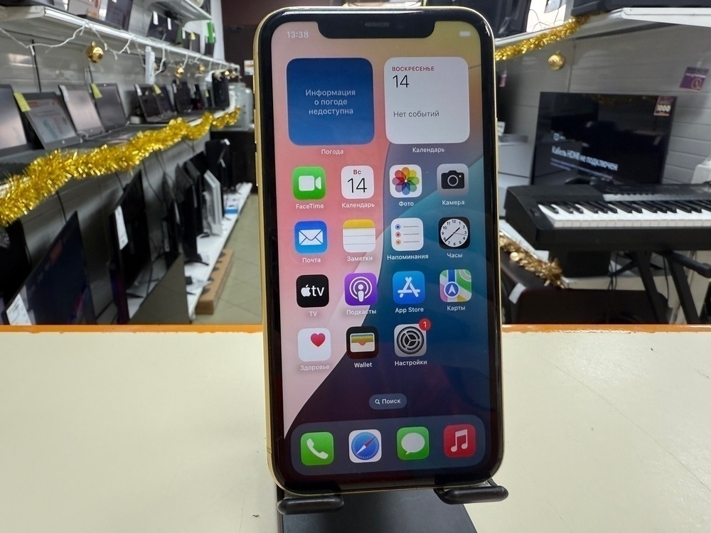 Смартфон Apple iPhone 11 64Gb