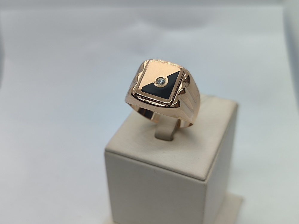 КОЛЬЦО ПЕЧАТКА Эмаль с камнем (Au 585)