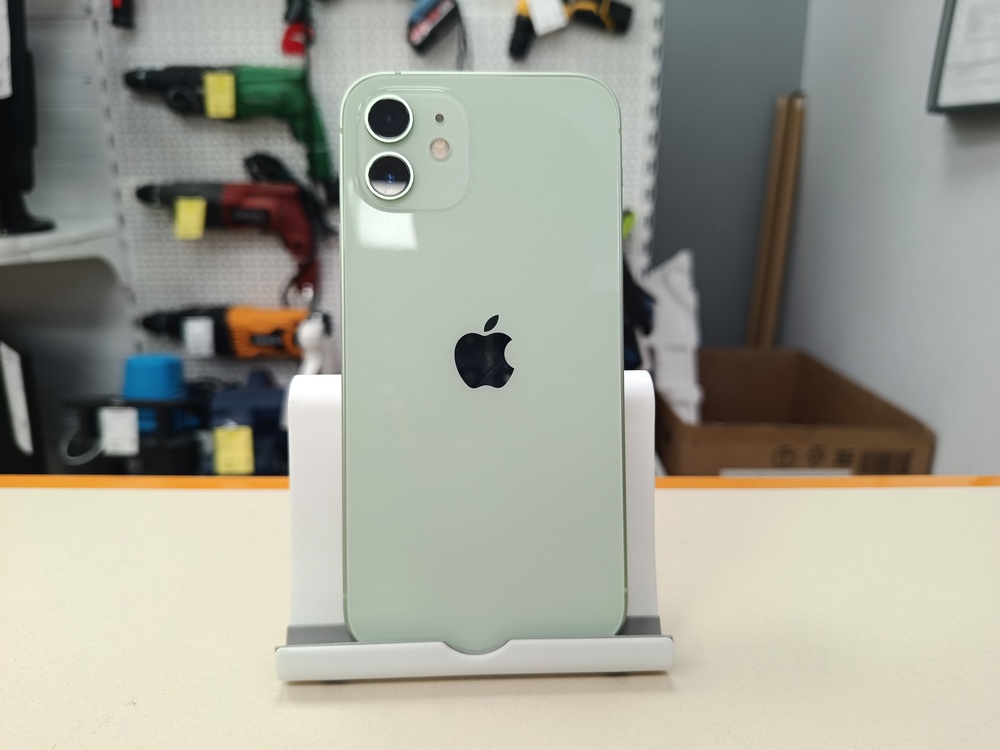 Смартфон Apple iPhone 12 128Gb