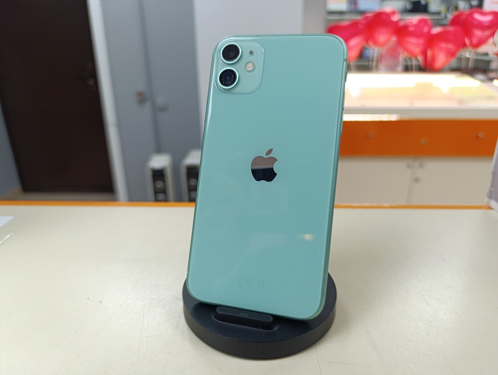 Смартфон Apple iPhone 11 64Gb