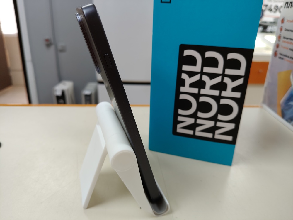 Смартфон OnePlus Nord 5 12/512