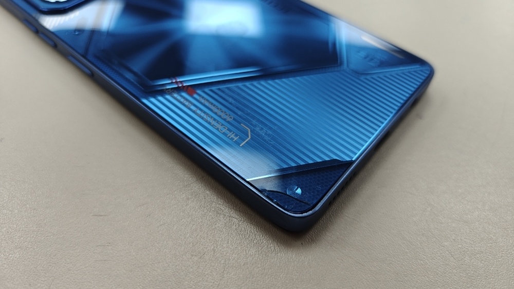 Смартфон Tecno Pova 6 8/256