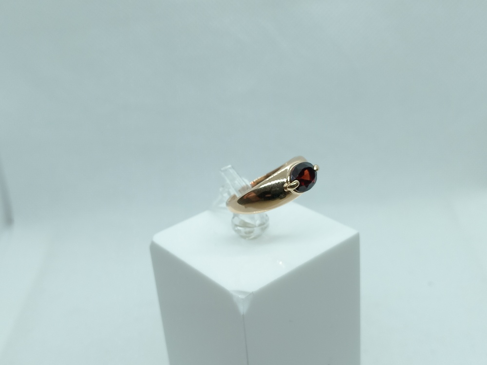 КОЛКМ585 КОЛЬЦО С КАМНЕМ (Au 585)