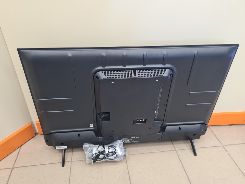 LED Телевизор Hisense 43E7HQ