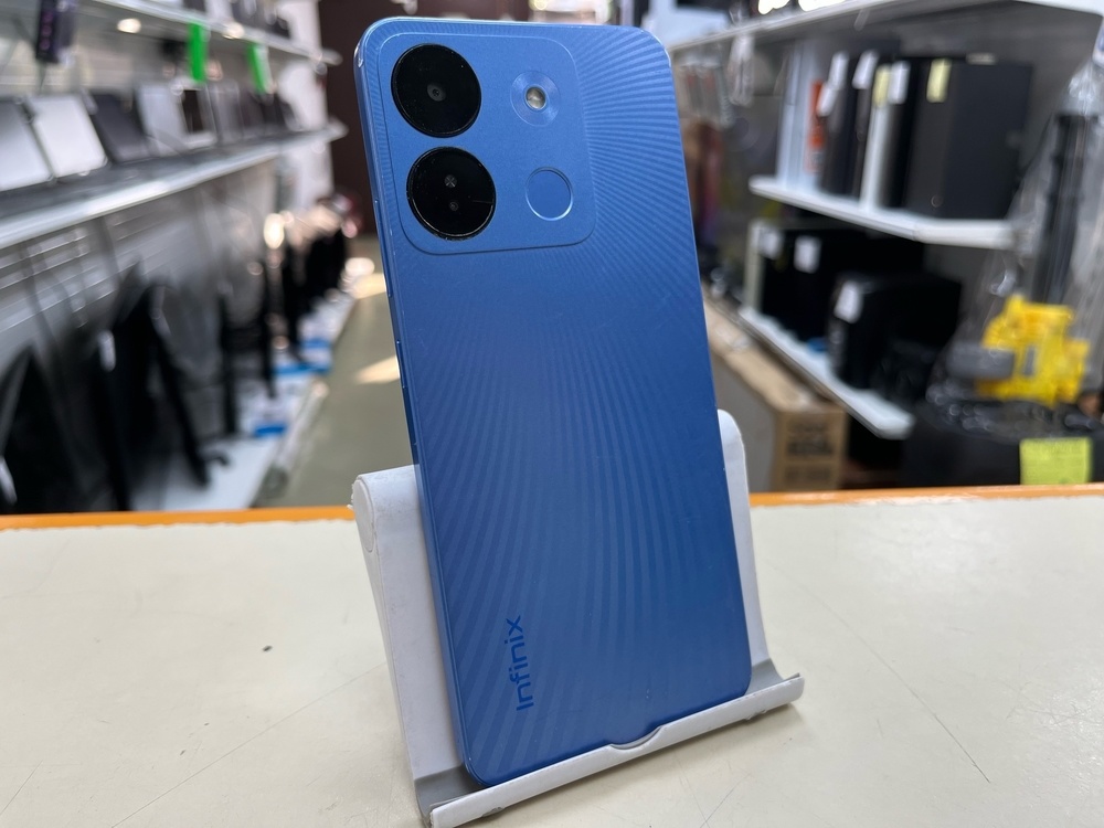 Смартфон Infinix Smart 7 HD 2/64