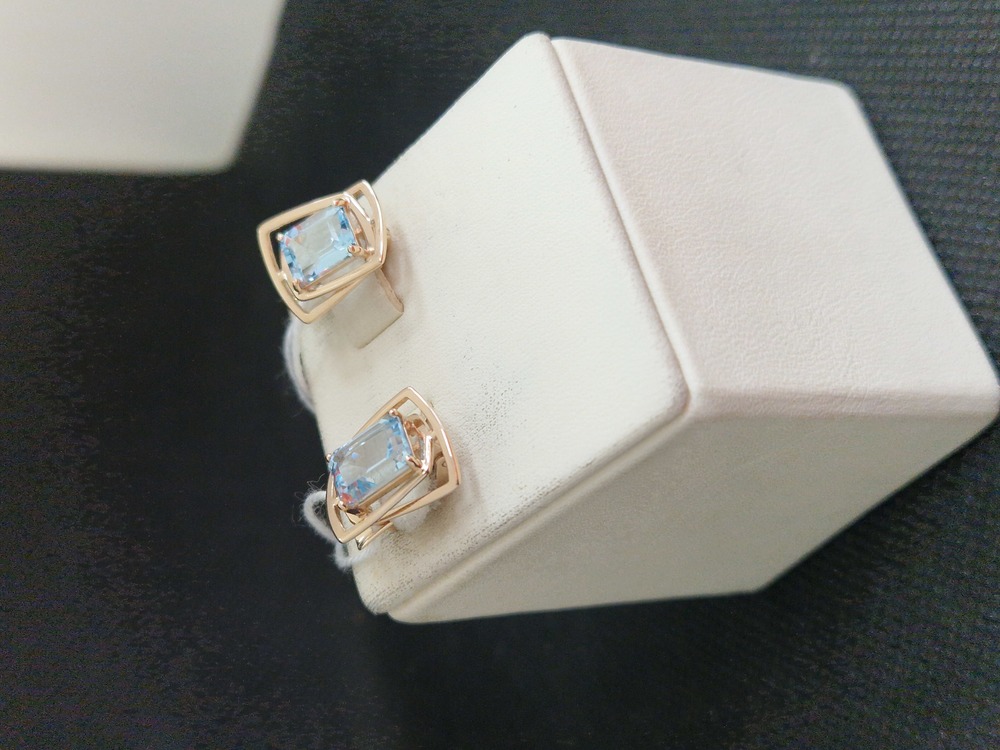 СКМ585 СЕРЬГИ С КАМНЕМ (Au 585)