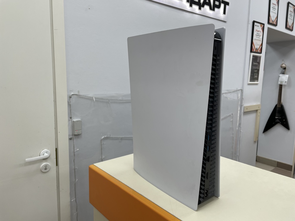 Игровая приставка PlayStation 5 Digital Edition 825Gb