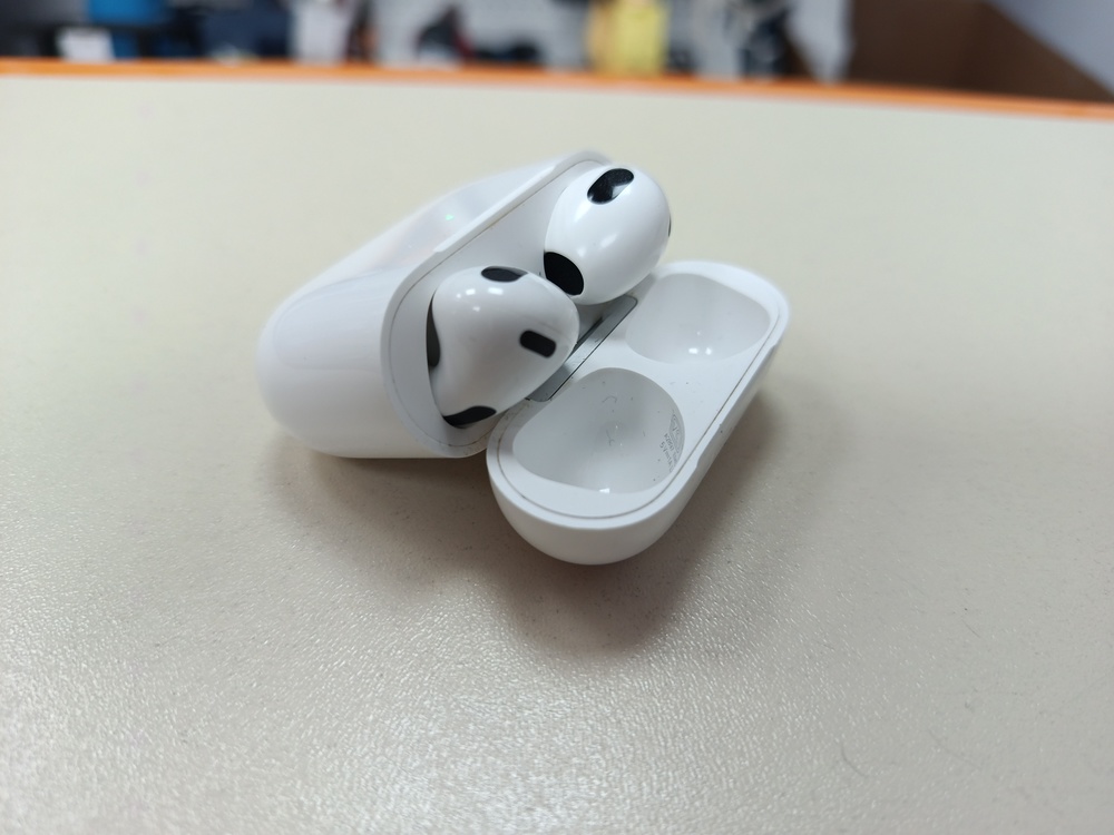 Наушники беспроводные Apple AirPods 3 Lightning