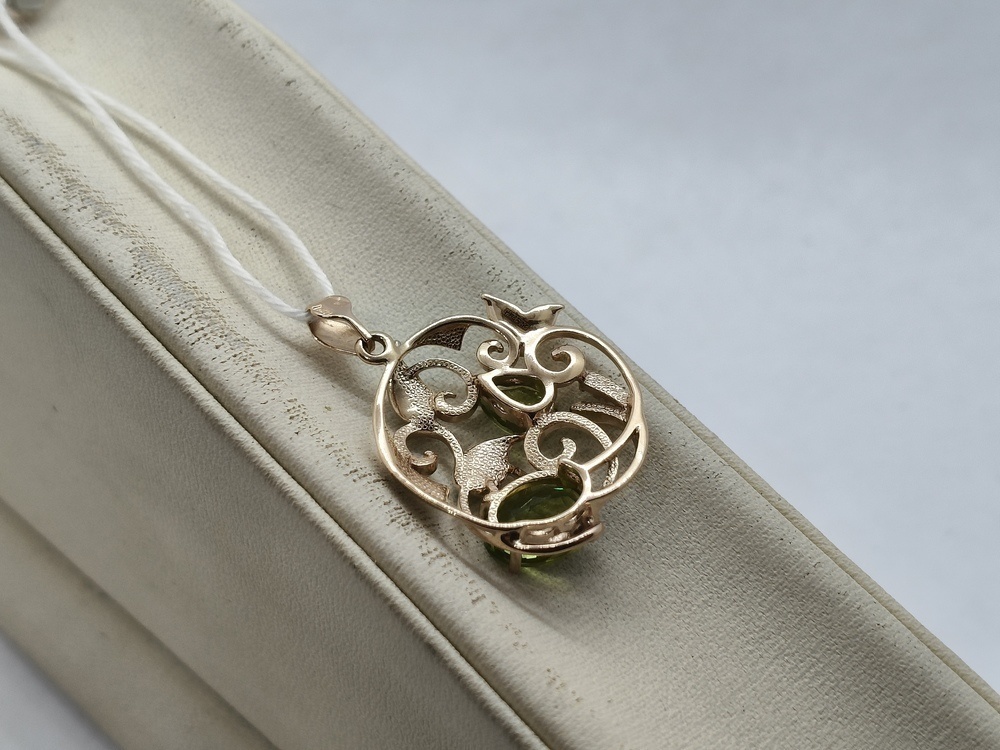 ПОДВЕСКА С КАМНЯМИ (Au 585)