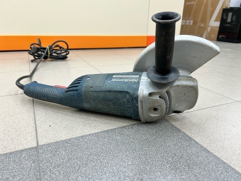 Угловая шлифмашина Hanskonner HAG22230B