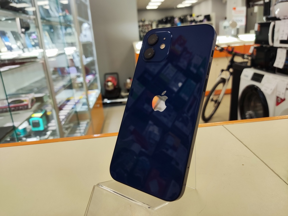 Смартфон Apple iPhone 12 64Gb