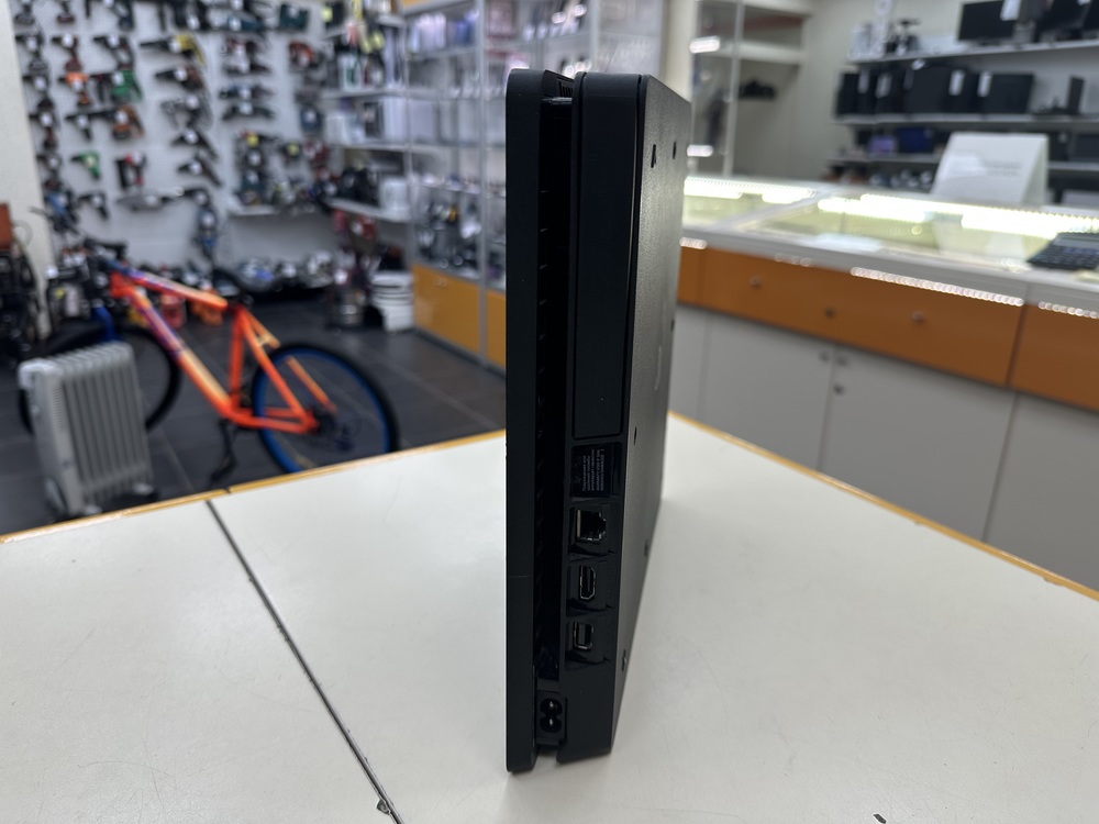 Игровая приставка PlayStation 4 Slim 500GB