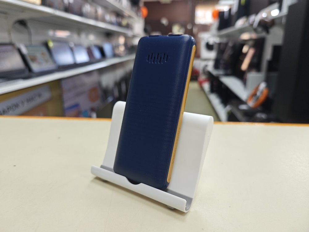 Мобильный телефон Maxvi B100