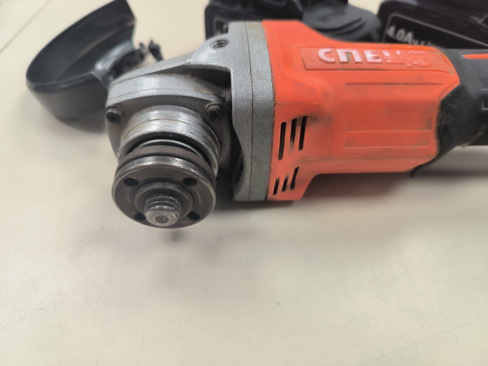 Угловая шлифмашина Bosch GWS 9-125 PROFESSIOHAL