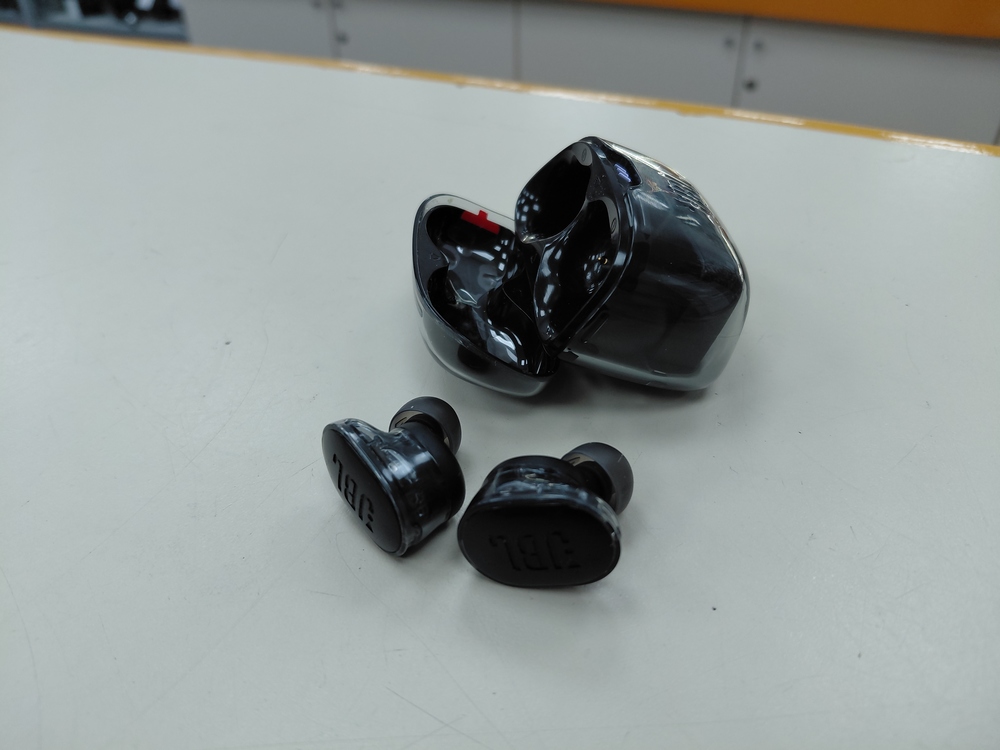 Наушники беспроводные JBL Tune Buds