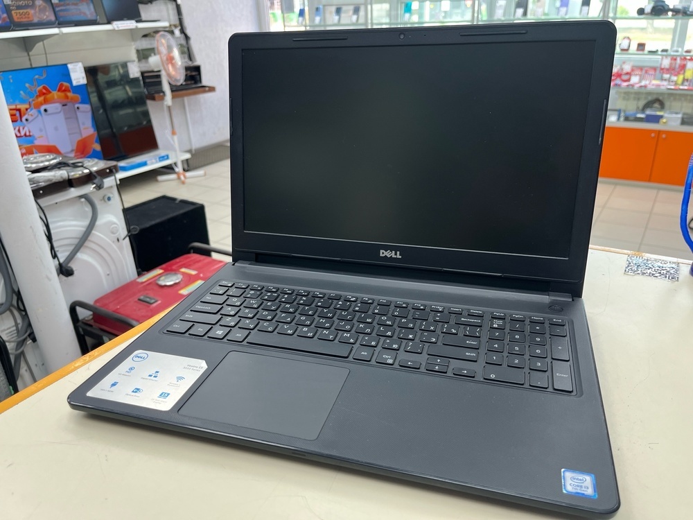Ноутбук DELL; Core i3-7020U, Intel HD Graphics 620, 4 Гб, 256 Гб, Нет