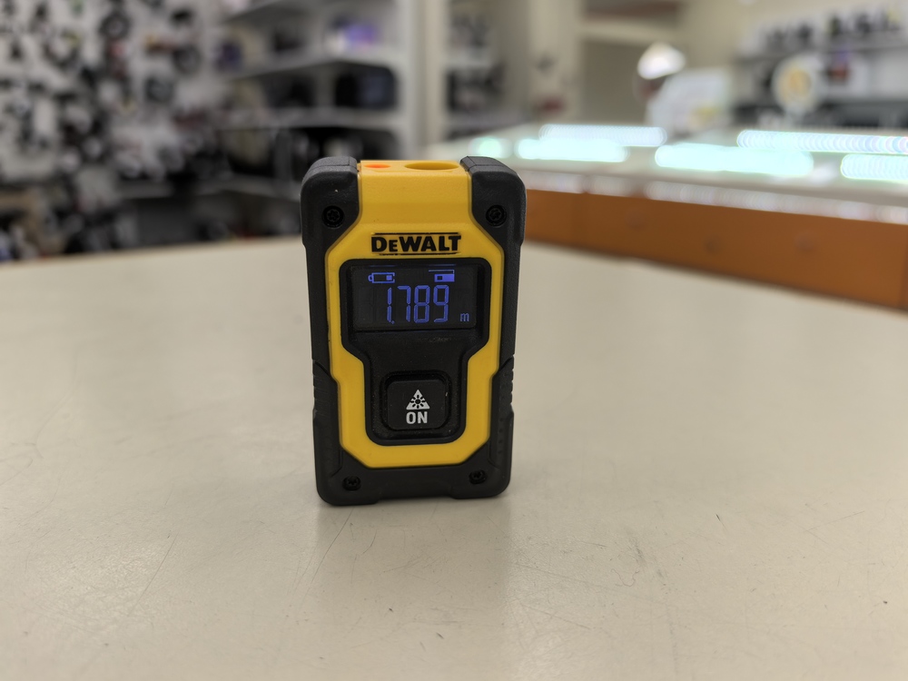 Дальномер DeWalt DW055Pl