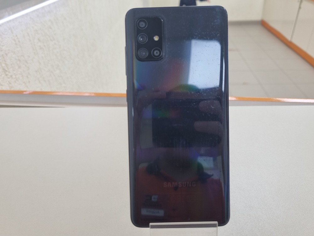 Смартфон Samsung Galaxy A71 6/128