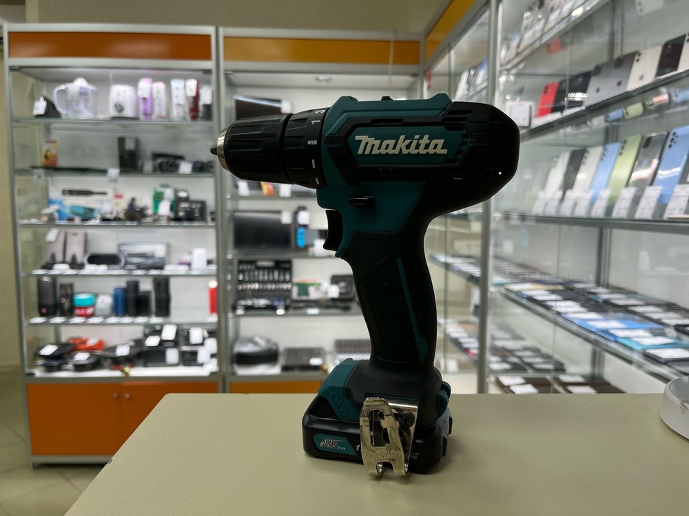 Шуруповерт Makita DF333D