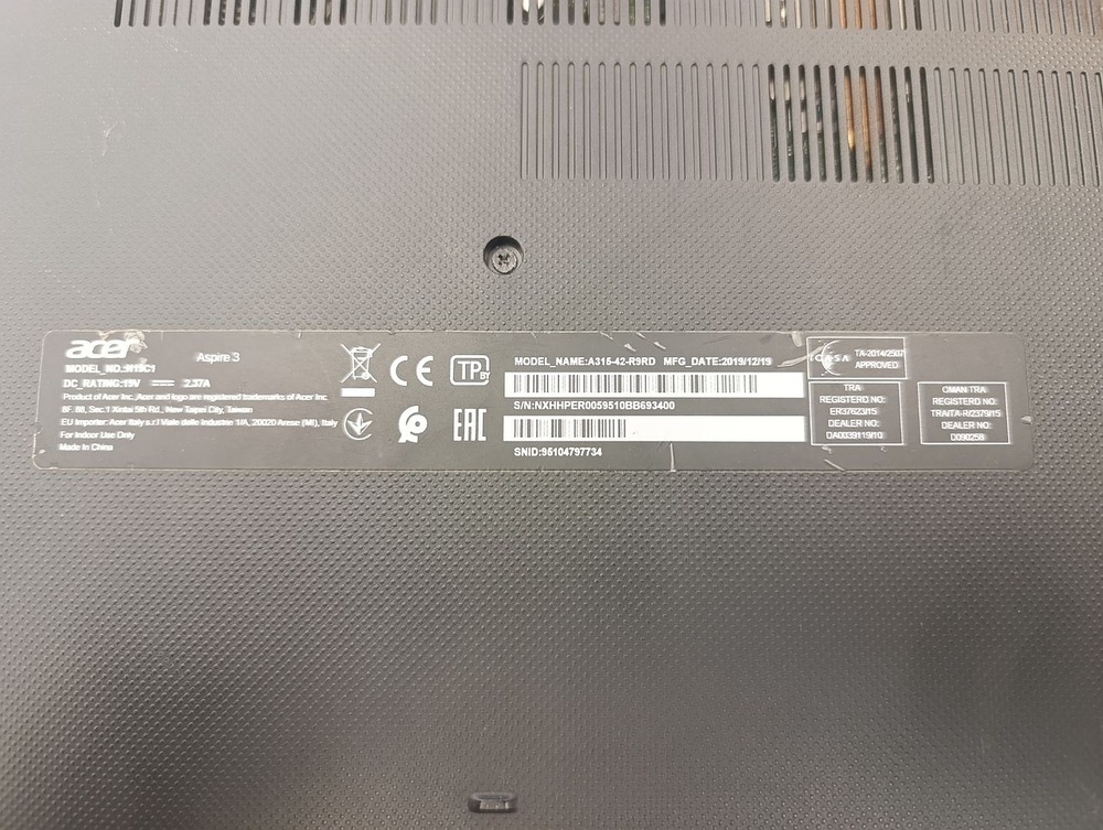 Ноутбук Acer Aspire 3; Ryzen 5 3500U, Radeon Vega 8, 8 Гб, 250 Гб, Нет