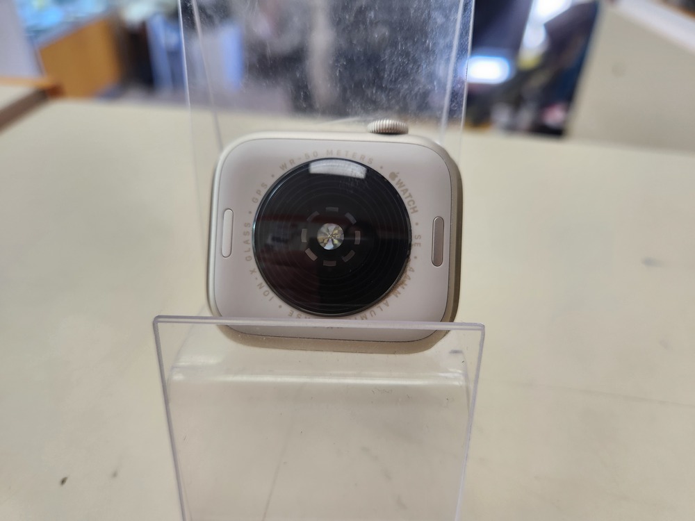 Смарт-часы Apple Watch Series 4 40 мм