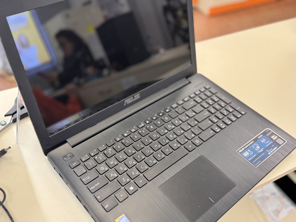 НЕТБУК ASUS a553m; Pentium N3540, Intel HD Graphics 2000, 4 Гб, Нет, 500 Гб