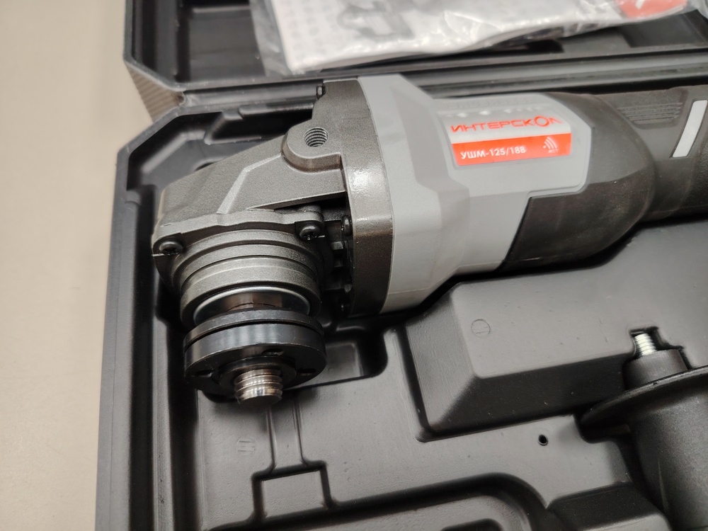 Угловая шлифмашина Интерскол УШМ-125/18V