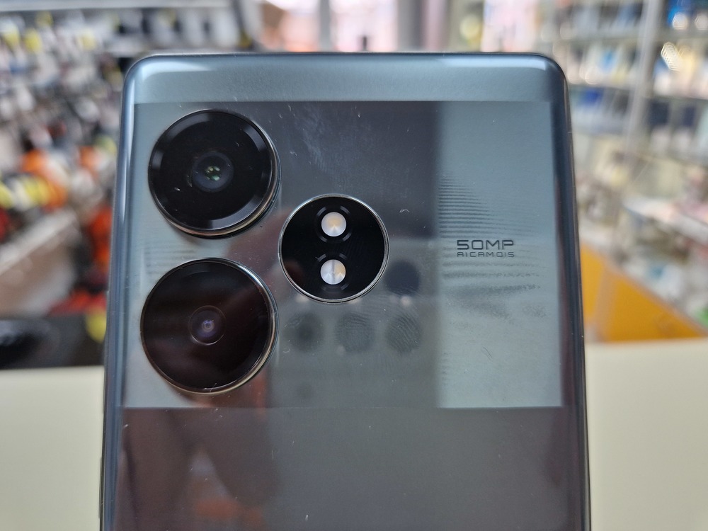 Смартфон Realme GT 6T 8/256