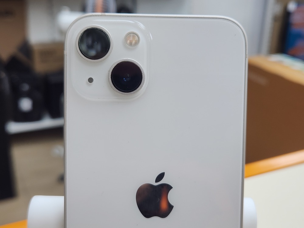 Смартфон Apple iPhone 13 128Gb
