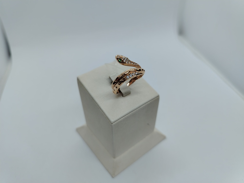 КОЛЬЦО С КАМНЯМИ (Au 585)