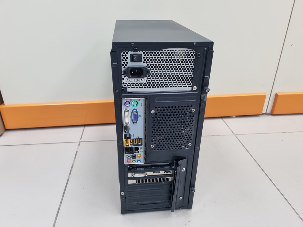 Системный блок Lenovo; A10-6700, HD Graphics, 4 Гб, Нет, 500 Гб