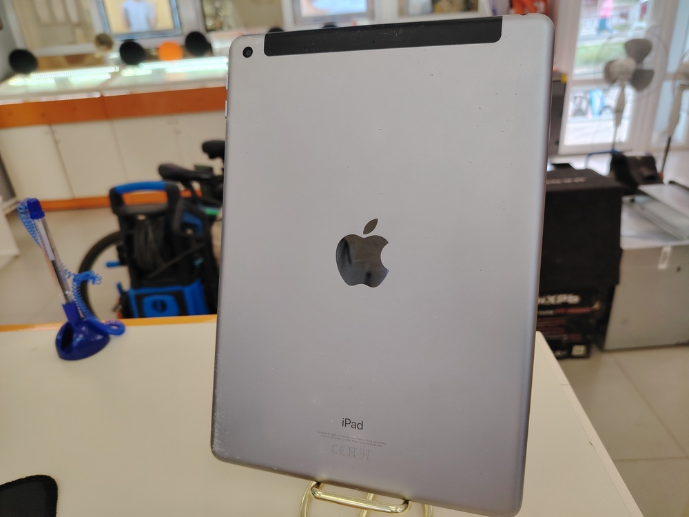 Планшет Apple IPad 2018 128Gb Wi-Fi+Cellular